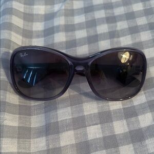 Ray-Ban Purple Sunglasses Classic Style